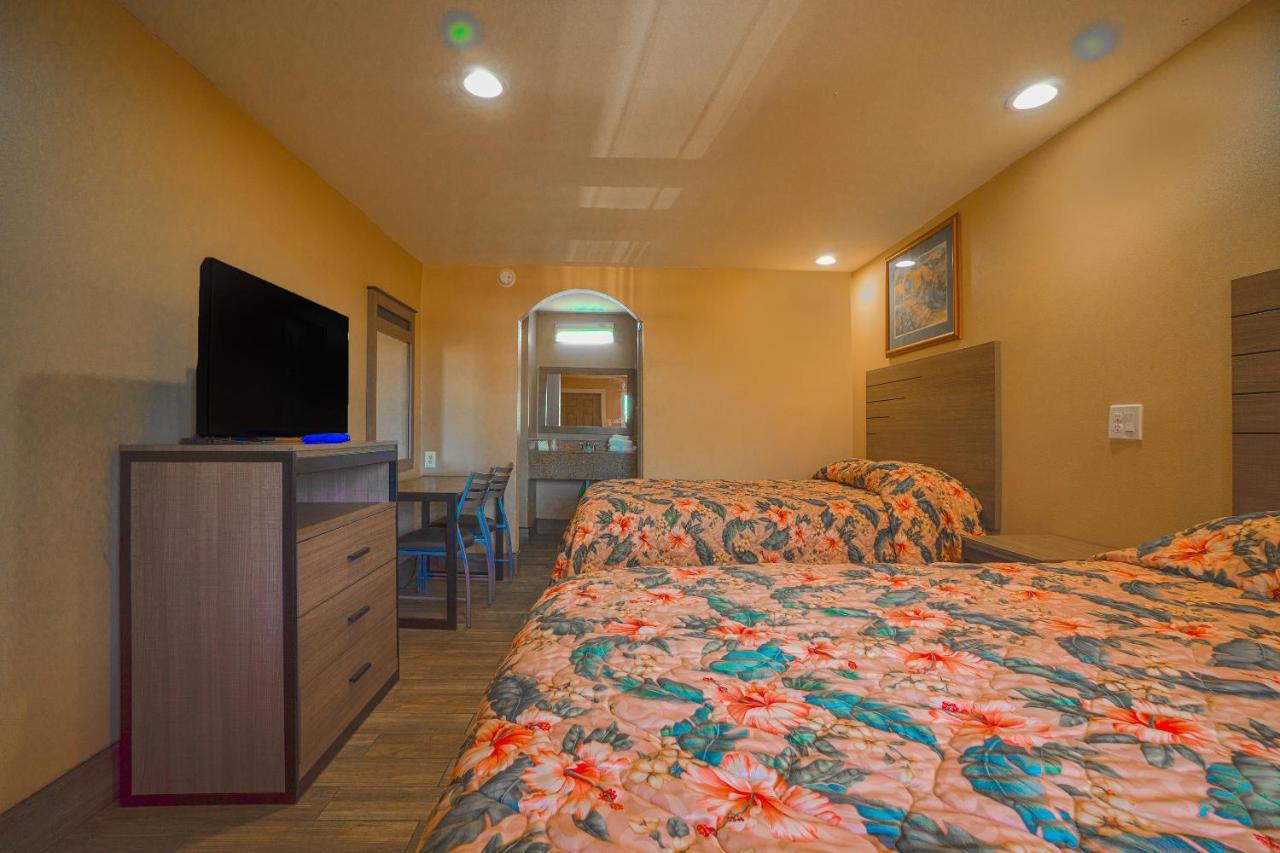Days Inn By Wyndham Aransas Pass Exterior photo